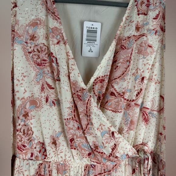 Torrid Midi Challis Flutter Sleeve Paisley Print Linen Surplice Dress NWT - Picture 9 of 10